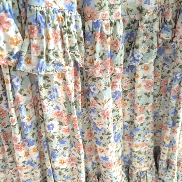 Carly Jean Los Angeles Ruffled Floral Maxi Dress - Picture 7 of 13